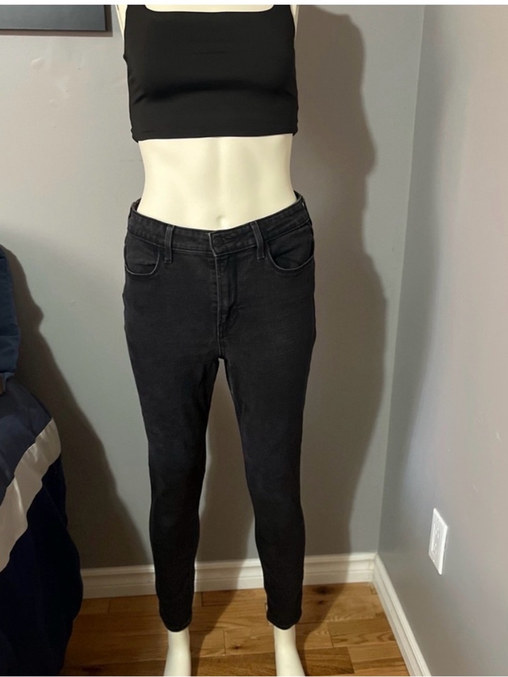 Old Navy Women's Black Skinny Jeans - Stretch Slim Fit